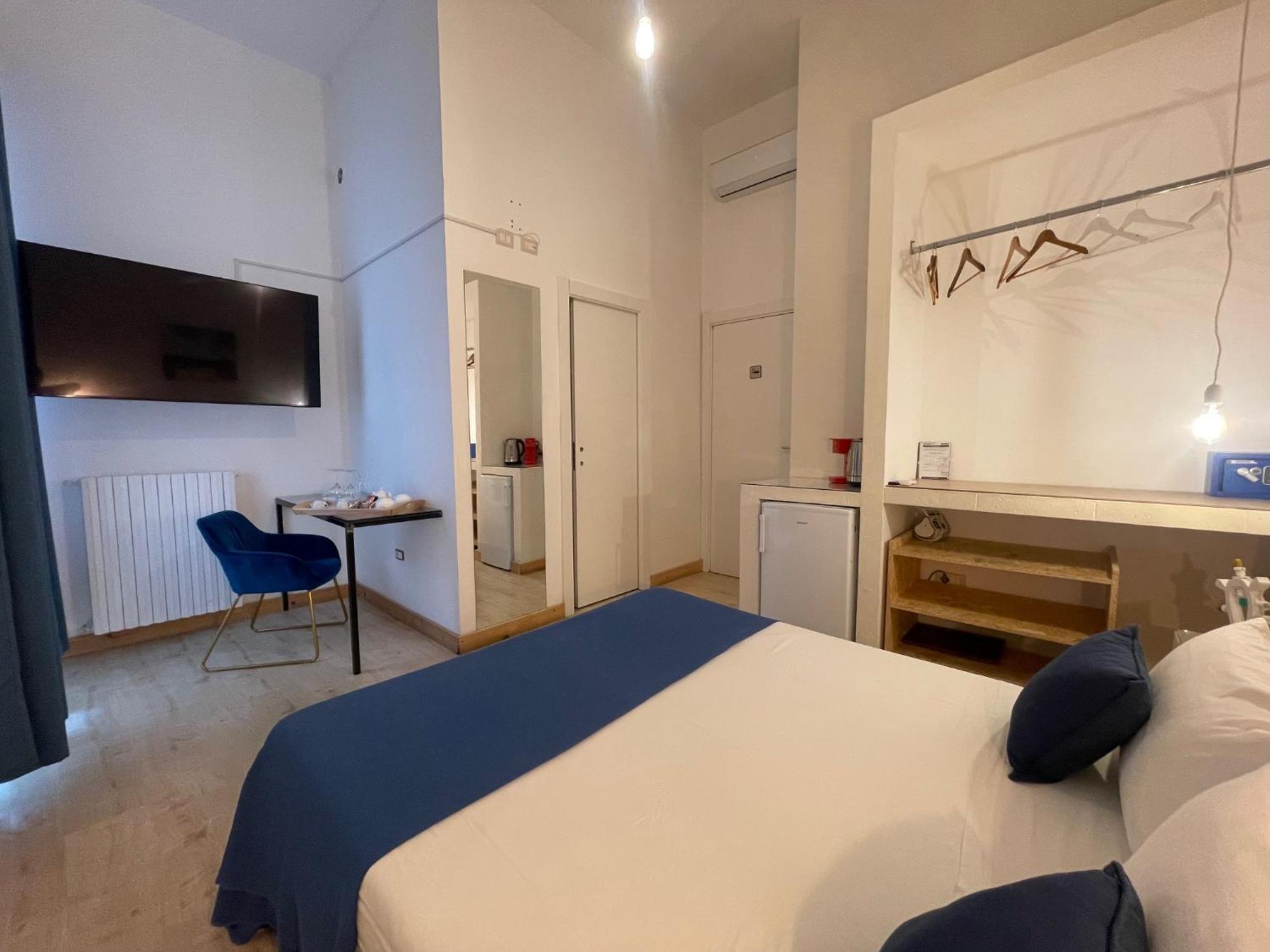 D'Angio Rooms-Manfredi Homes&Villas Манфредония Екстериор снимка