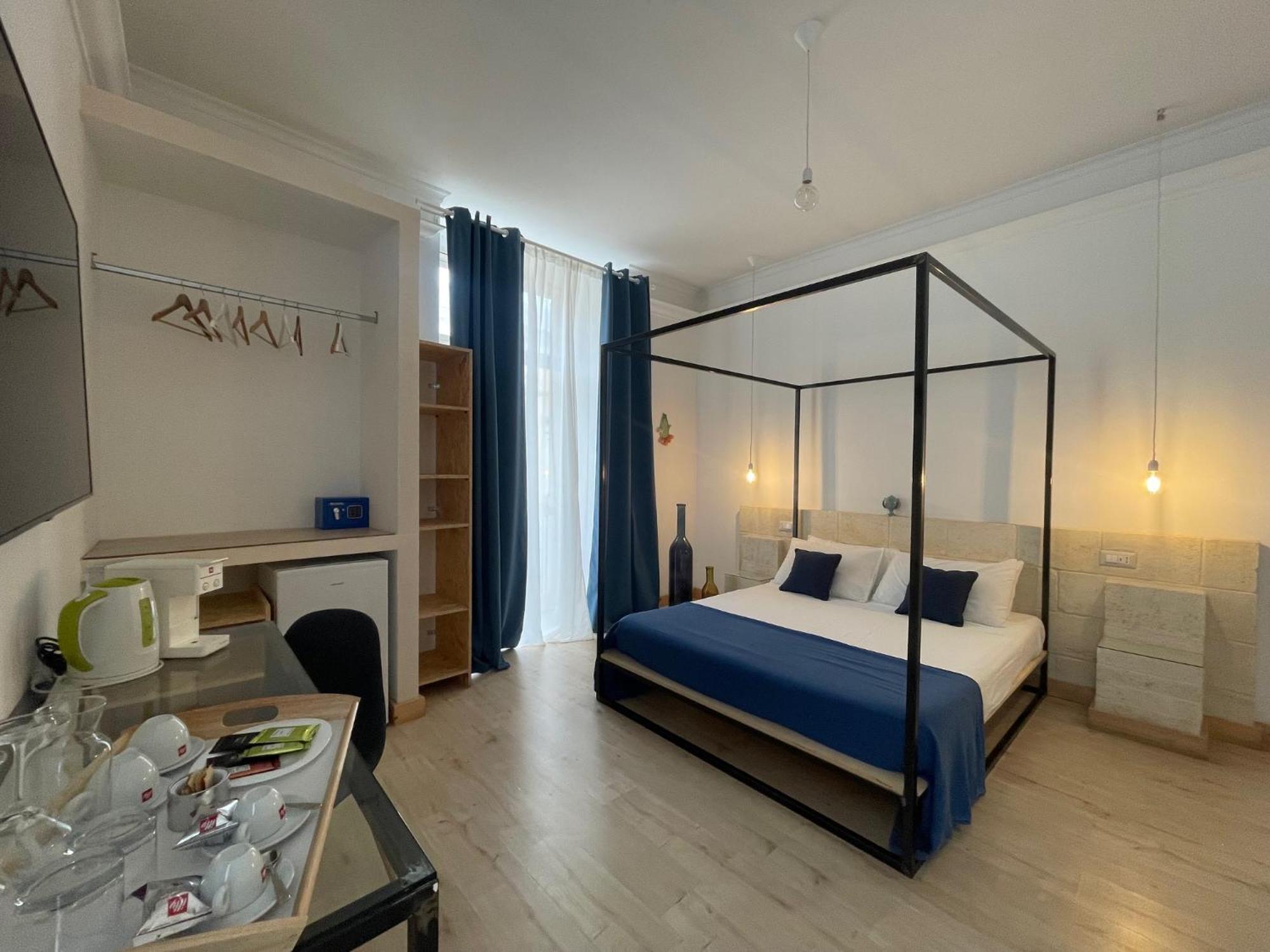 D'Angio Rooms-Manfredi Homes&Villas Манфредония Екстериор снимка
