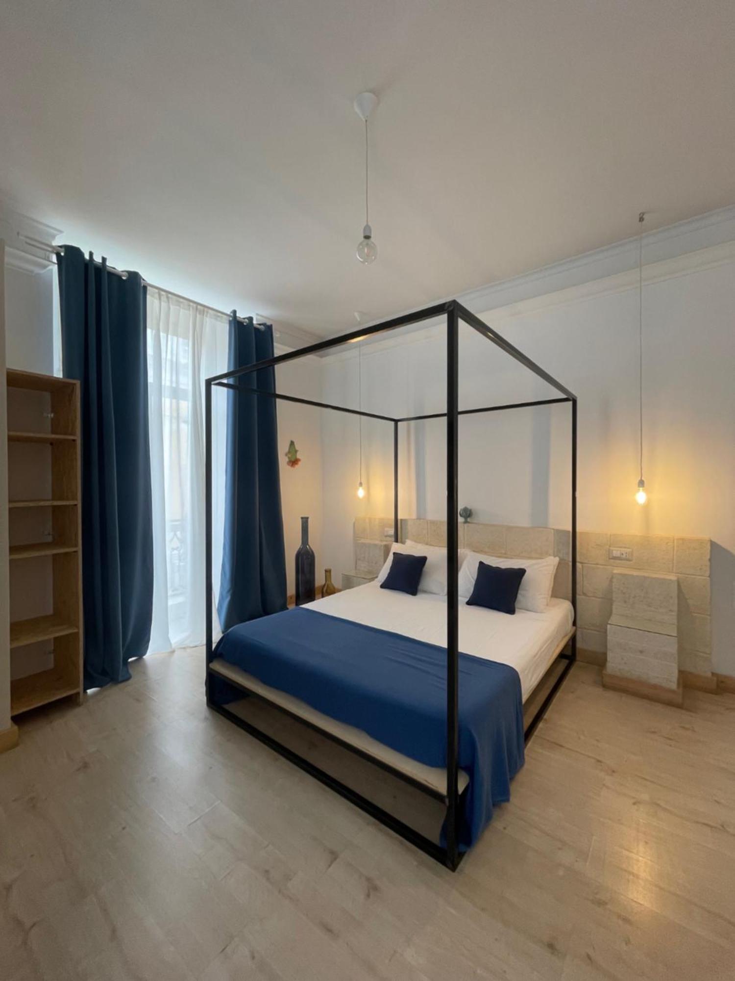 D'Angio Rooms-Manfredi Homes&Villas Манфредония Екстериор снимка